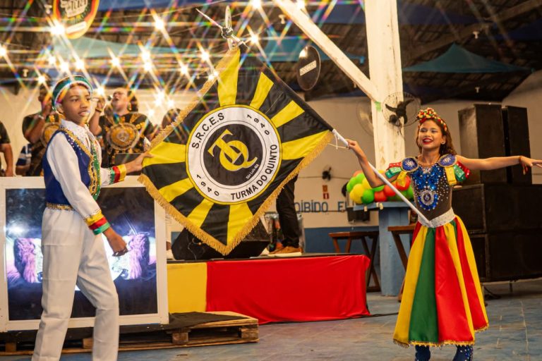 Turma do Quinto lança edital para escolha do samba-enredo do