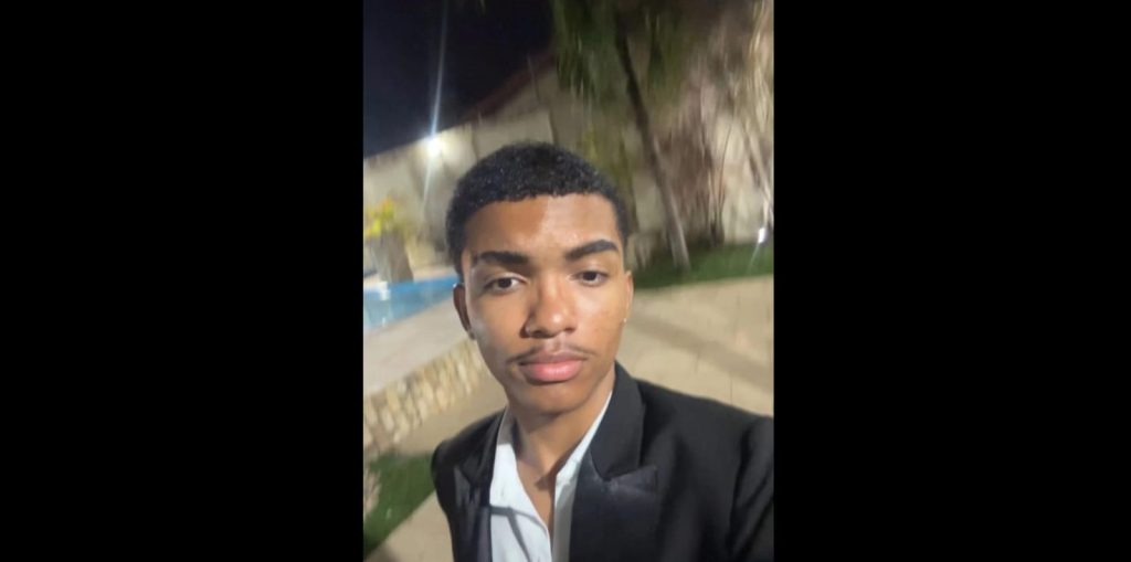 Adolescente de 15 anos desaparece após sair de festejo no