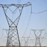 Aneel mantém bandeira vermelha 1 em novembro e tarifa extra