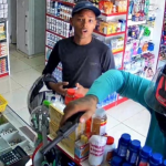 Bandidos assaltam farmácia e levam câmeras de videomonitoramento