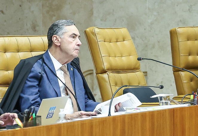Barroso diz que não podia sair antes de julgamento do