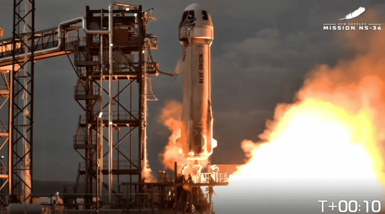 Blue Origin conclui lançamento e revela identidade de turista espacial