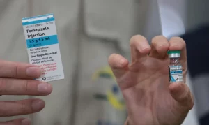 Brasil recebe primeira remessa de antídoto contra intoxicação por metanol