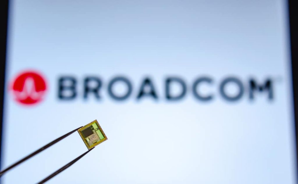 Broadcom lança novo chip de IA e acirra competição com