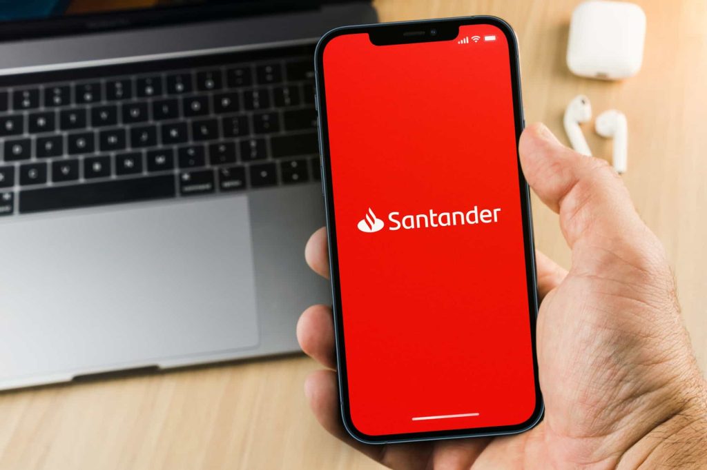 Caiu aí? Santander apresenta instabilidade nesta quinta-feira (30)