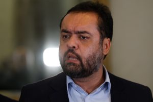 Castro nega objetivo político de operação no Rio