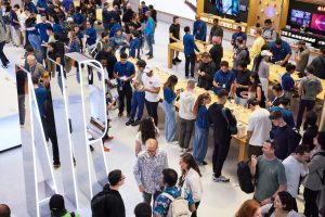 China libera funções eSIM e Apple confirma pré-venda do iPhone