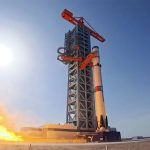 China testa motores de primeiro foguete reutilizável antes do voo