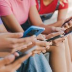 Cidade do Japão limita uso de celulares a duas horas