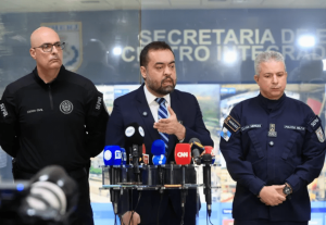 Cláudio Castro usa banho de sangue em favelas do Rio