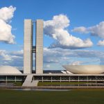 Comissão do Congresso aumenta fundo eleitoral para R$ 4,9 bilhões