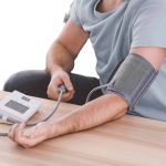 Como calibrar o aparelho para medir pressão arterial manual e