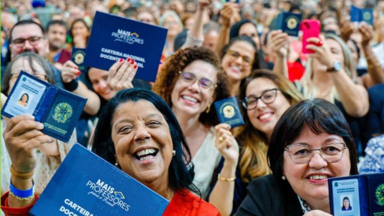 Como emitir online a CNDB, Carteira Nacional de Docente no