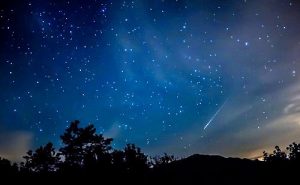 Confira como assistir à chuva de meteoros Orionídeas, visível em