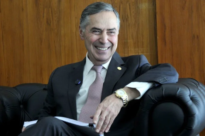 Confira os nomes cotados para a vaga de Barroso no