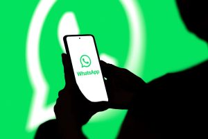 Conheça o golpe de compartilhamento de tela do WhatsApp