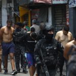 Criminosos lançam granadas com drones contra policiais durante operação no