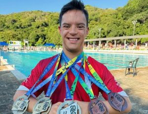 Davi Hermes encerra ciclo nos JUBs com cinco medalhas e