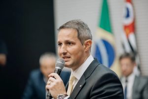 Derrite anuncia prisão de suspeito por morte de delegado Ruy