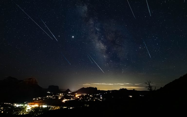 Duas chuvas de meteoros riscam o céu nos próximos dias