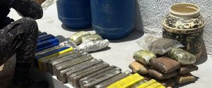 Duas pessoas são presas e 85 kg de drogas são