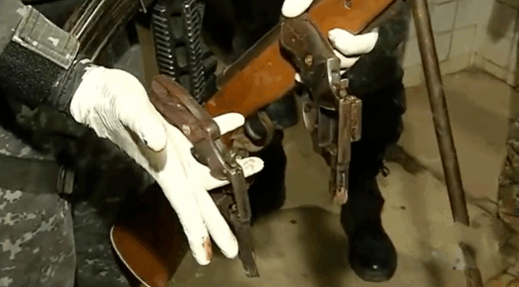 Dupla reage à prisão e morre em confronto com a