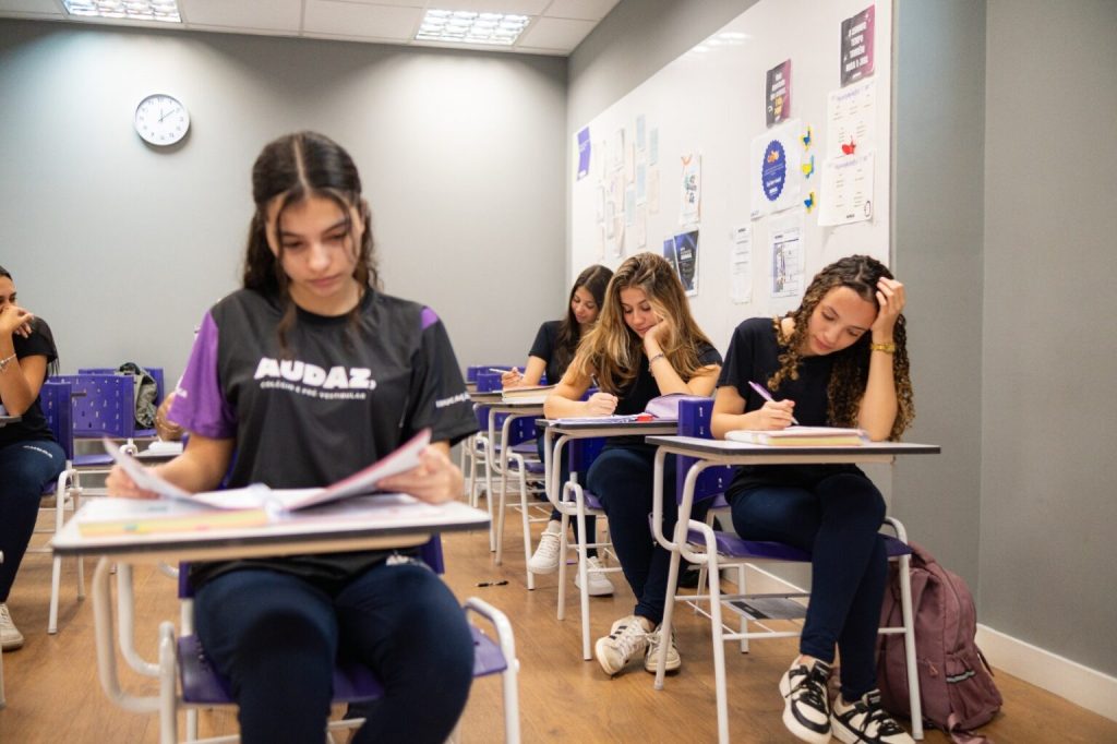 ENEM 2025: cinco dicas para dominar o tempo no dia