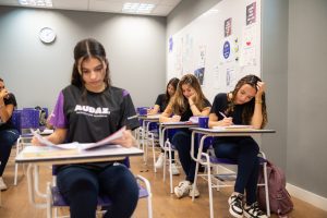 ENEM 2025: estratégias para administrar o tempo e manter a