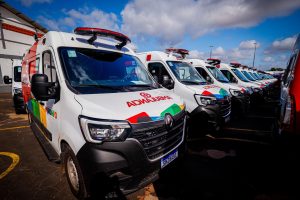Empresa entrega nova frota de ambulâncias para reforçar saúde pública