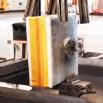 “Encapar” satélites com armadura pode protegê-los das ameaças do espaço