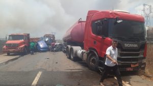 Engavetamento na BR-135: Campo de Perizes é palco de série