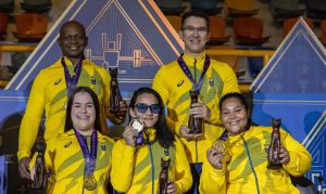 Equipe feminina de Halterofilismo do Brasil conquista ouro e garante