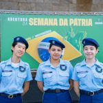 Escolas cívico-militares têm10 mil a espera por vagas no Paraná