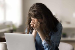 Estresse crônico altera neurônios e pode causar depressão, diz estudo