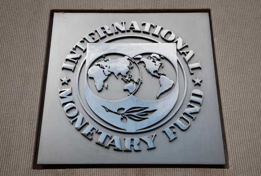 FMI eleva previsão de crescimento do Brasil para 2,4% em