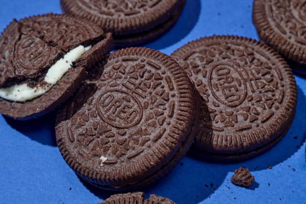 Fabricante da Oreo aposta em IA generativa para cortar custos