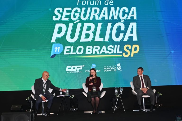 Feira de segurança policial discute endurecimento de penas