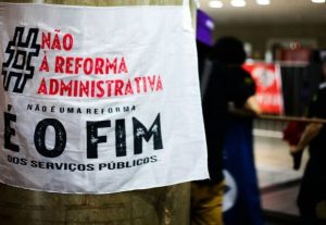 Fonacate repudia reforma que limita gastos com pessoal e ameaça