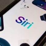 França: Apple é investigada por gravar conversas usando a Siri