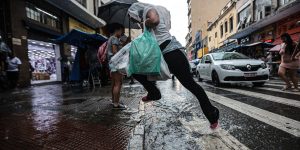 Frente fria muda o tempo e favorece chuvas no estado