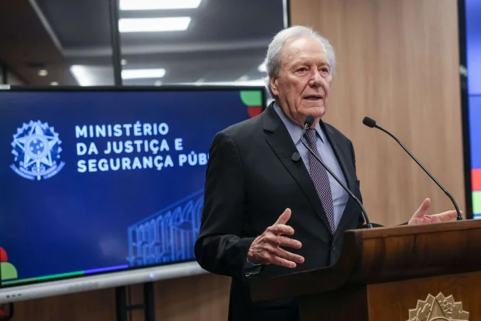 Governo Lula busca aprovar Projeto Antifacção; condenação de narcotraficantes chega