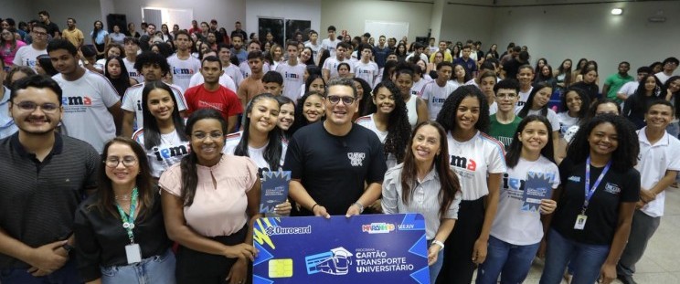 Governo inicia entrega do Cartão Transporte Universitário nos municípios
