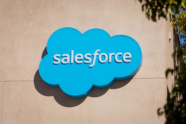 Hackers ameaçam divulgar dados de empresas na nuvem da Salesforce