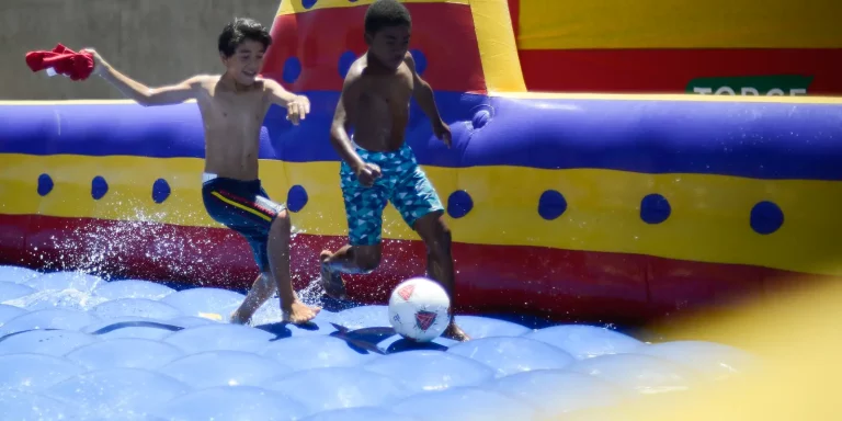 Hoje é Dia: Dia das Crianças e Nossa Senhora Aparecida