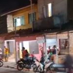 Homem é assassinado a tiros dentro de residência
