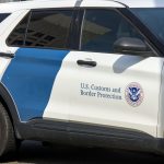 ICE apela para espionagem usando carros com torres de celular