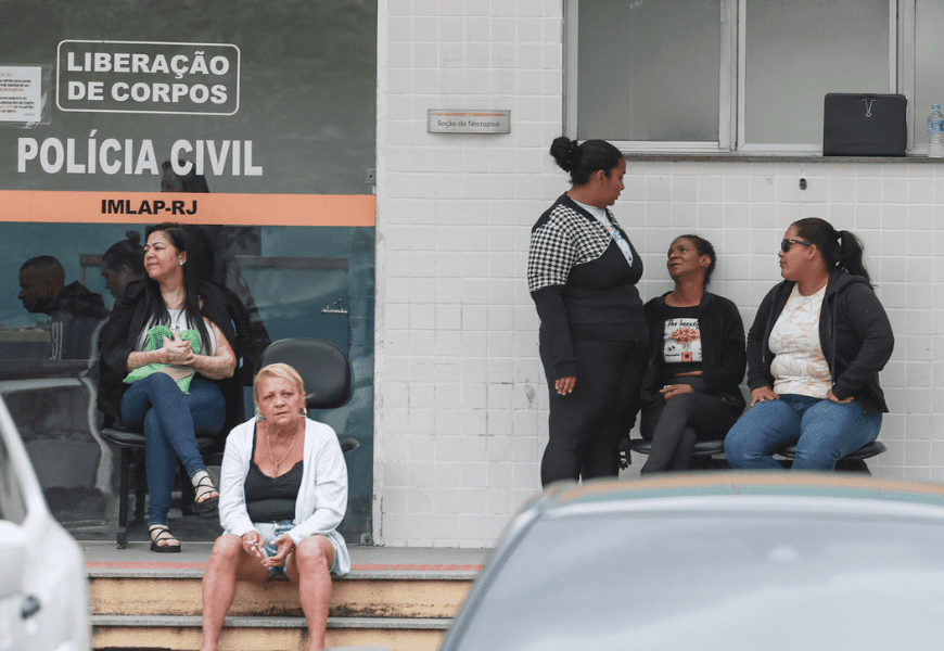 Impedida de acompanhar necrópsias da chacina de Castro, Defensoria quer