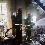 Incêndio destrói loja na Curva do 90 e deixa duas