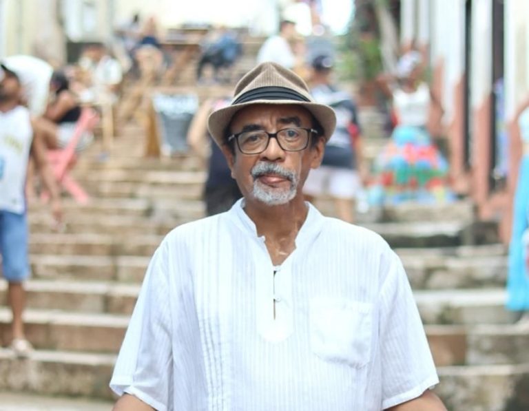 Joãozinho Ribeiro faz dois shows no Teatro Arthur Azevedo neste