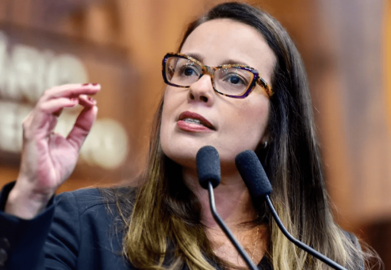 Juliana Brizola repudia acusações sobre cuidados com avó materna e